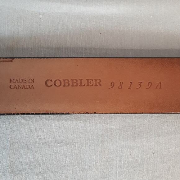 Cobbler Canada Mens Classic Belt 36 Waist Shiny Black Leather Brass Buckle - Picture 8 of 12